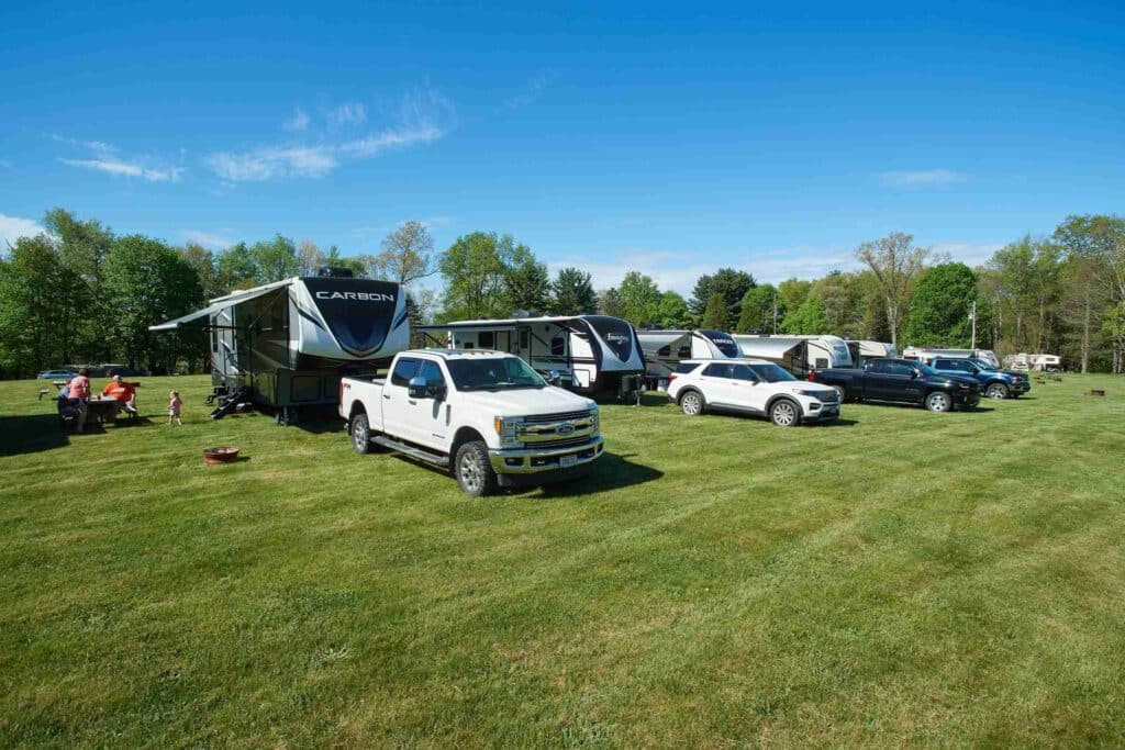 rv park near Amsterdam ohio